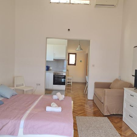 Apartments Apartmani Pintar Mimice Kültér fotó