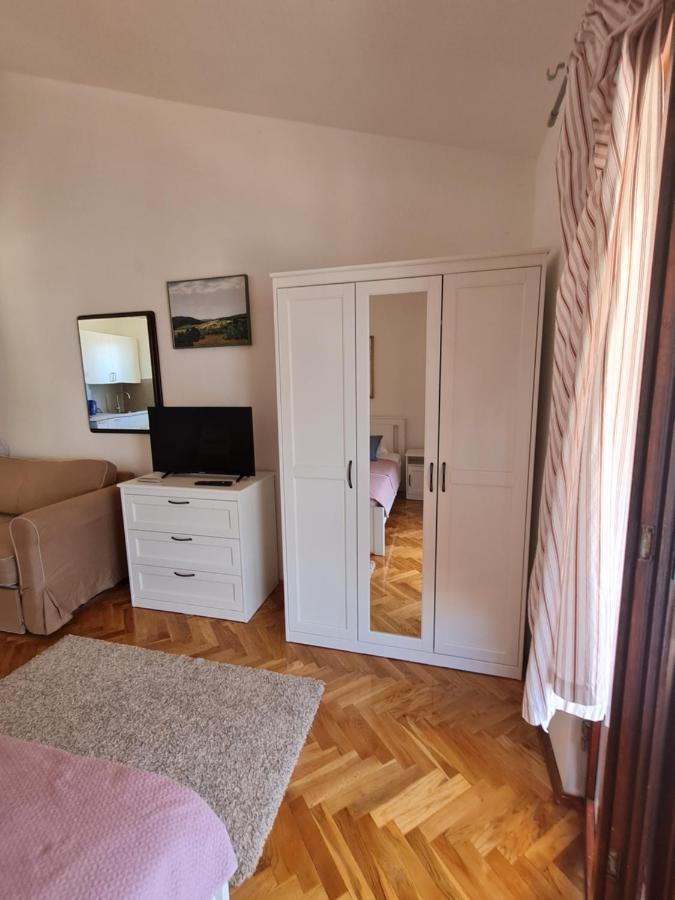 Apartments Apartmani Pintar Mimice Kültér fotó
