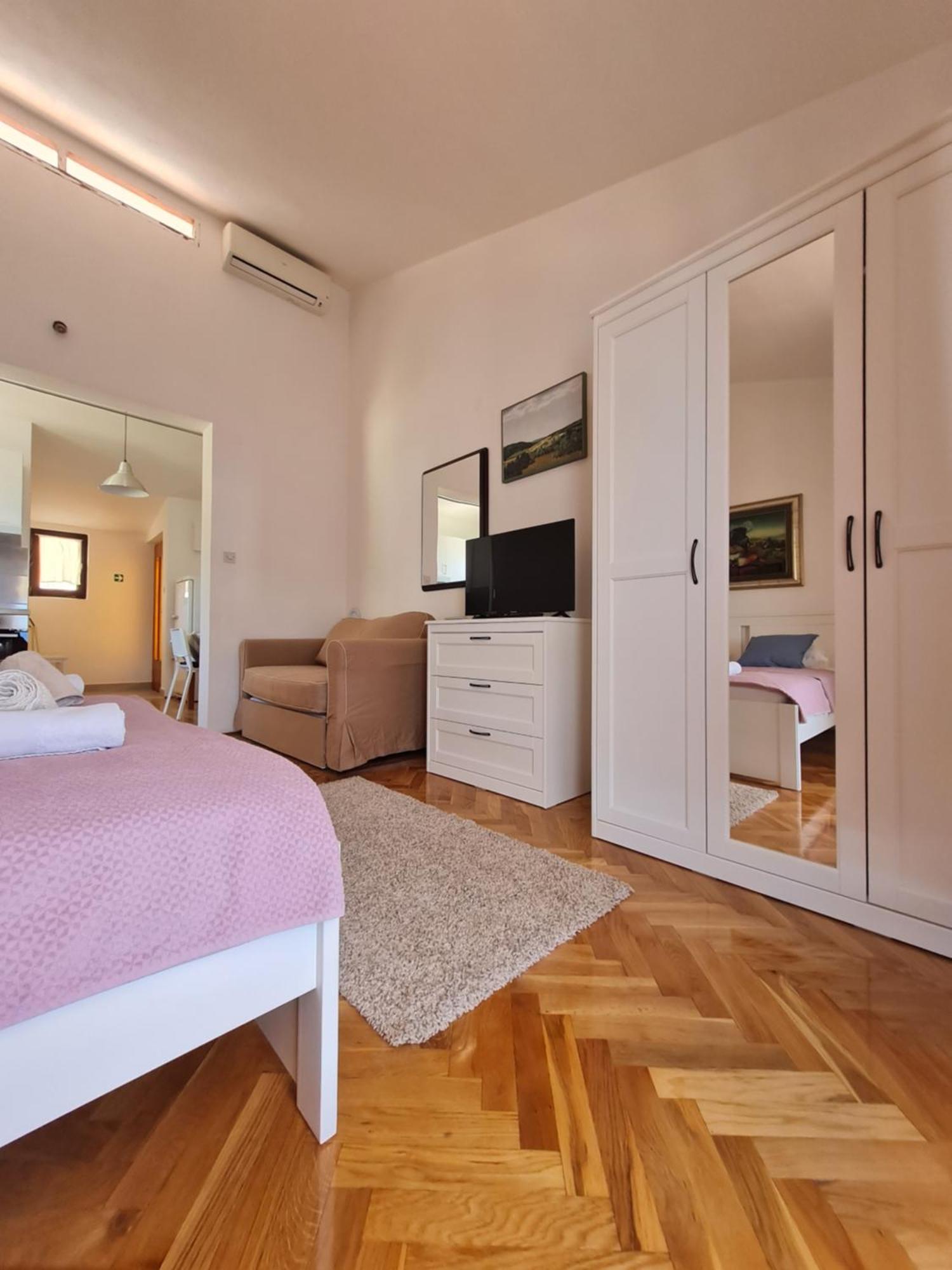 Apartments Apartmani Pintar Mimice Kültér fotó