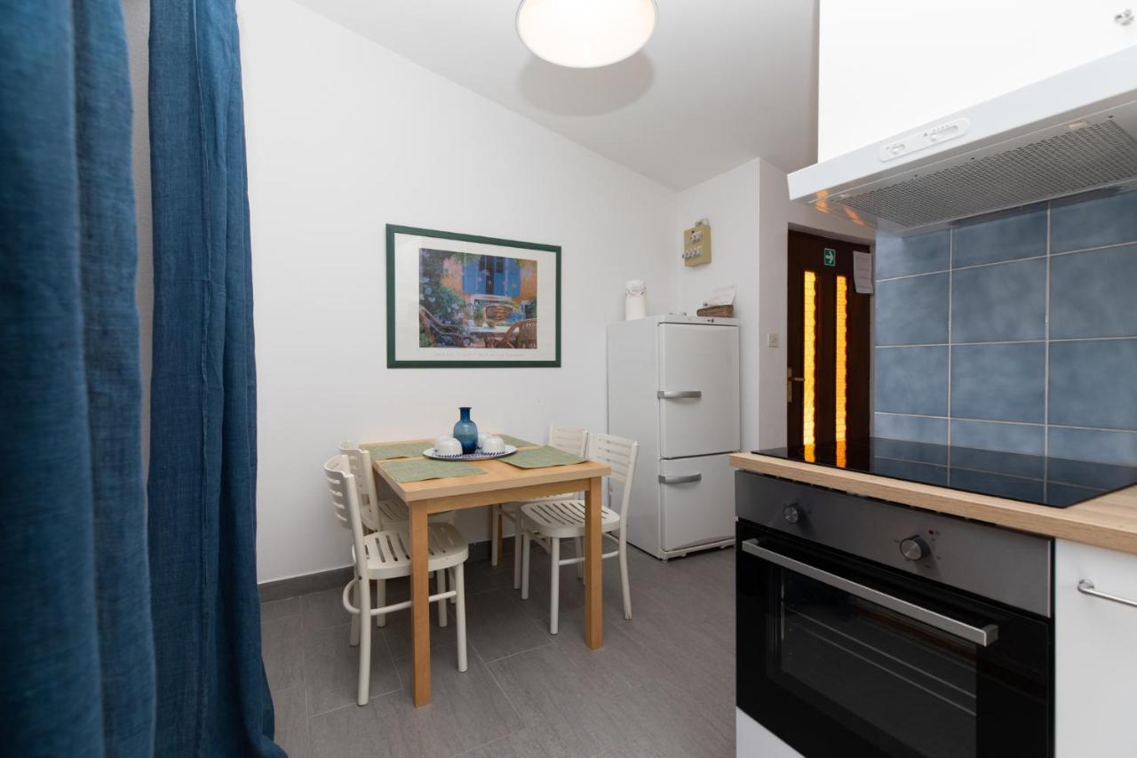 Apartments Apartmani Pintar Mimice Kültér fotó